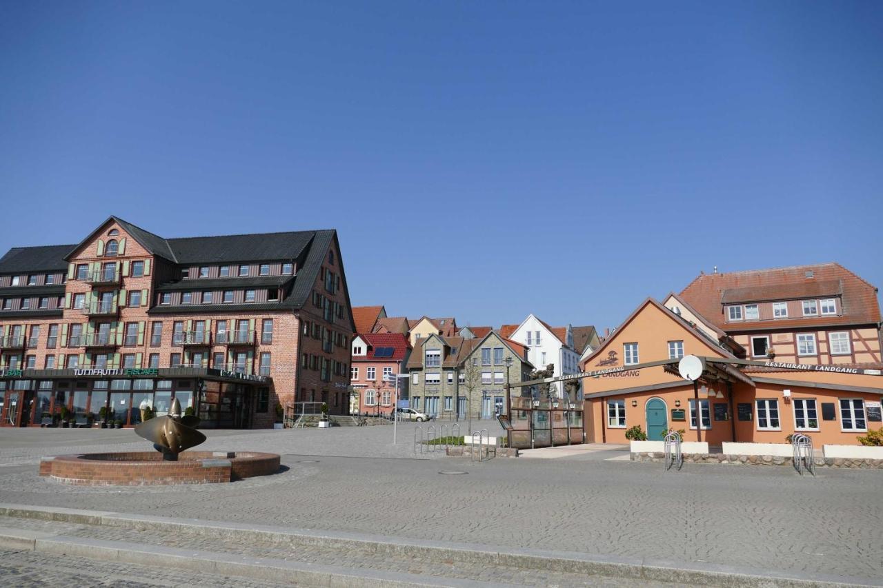 Ferienwohnung "Waren Am Hafen" Objekt-Id 11992-8 Waren (Mueritz) Exterior foto